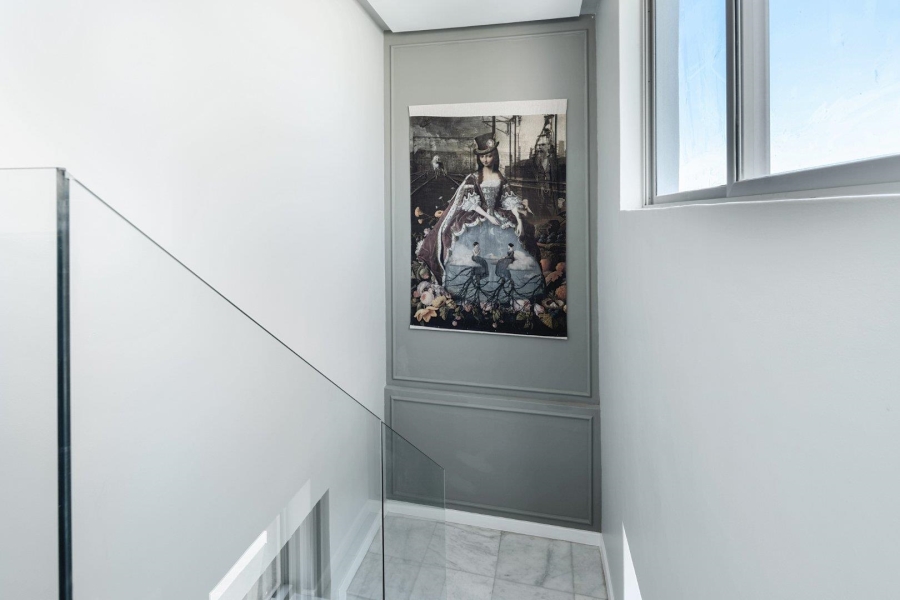 3 Bedroom Property for Sale in Oranjezicht Western Cape